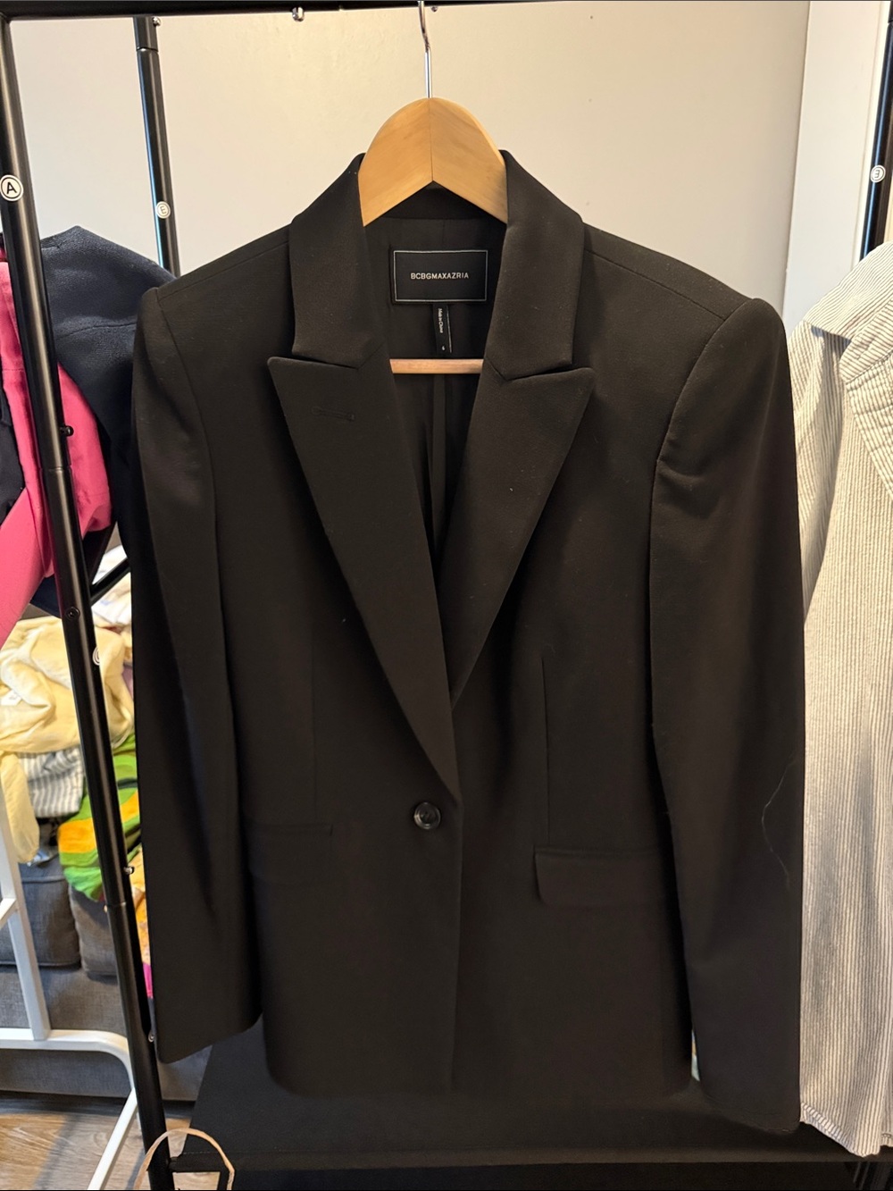 BCBGMaxAzria Black Single-Button Tailored Blazer